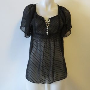 NWOT MILLAU SHEER SHORT SLEEVE BLOUSE TOP SZ: S *